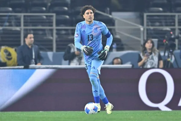 Memo Ochoa