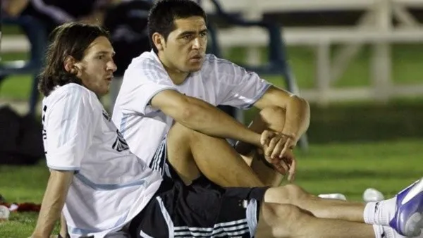 messi y riquelme